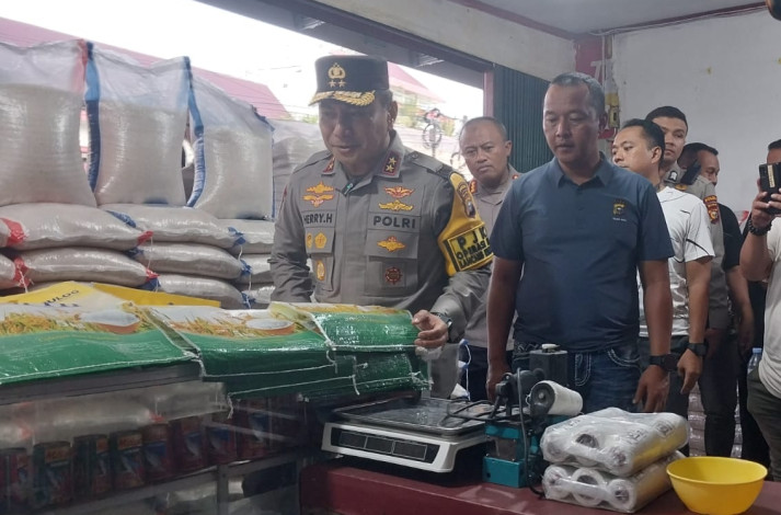 Polda Riau Ungkap Beras Oplosan di Pekanbaru, Pelaku Raup Untung Dua Kali Lipat. Foto: cakaplah.com