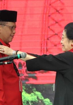 Hasto Kembali Jadi Sekjen PDIP, Penunjukan Langsung dari Megawati
