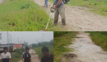 Warga Gotong Royong Perbaiki Jalan. Minggu (28/09)